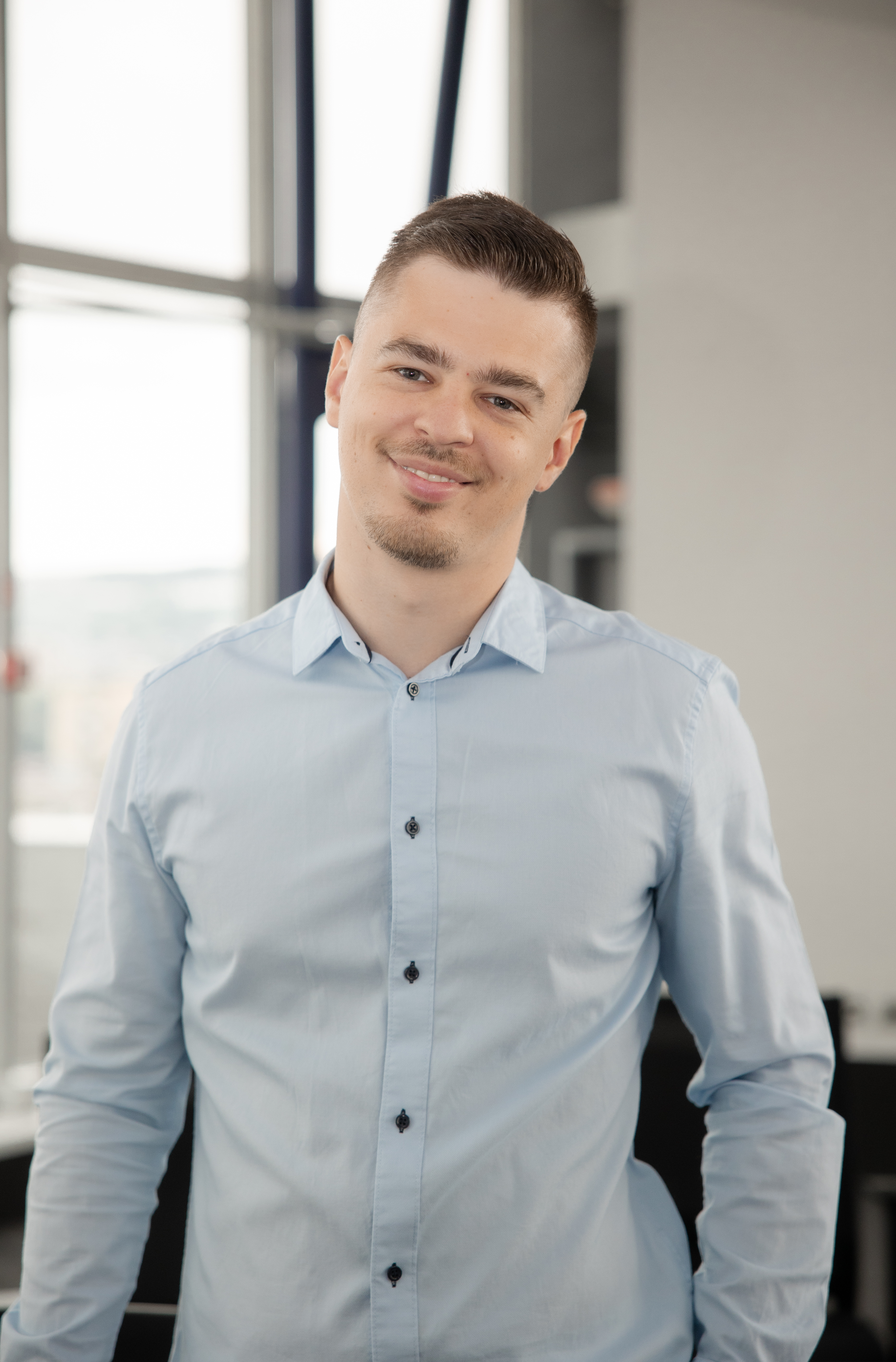 Adrián Belák